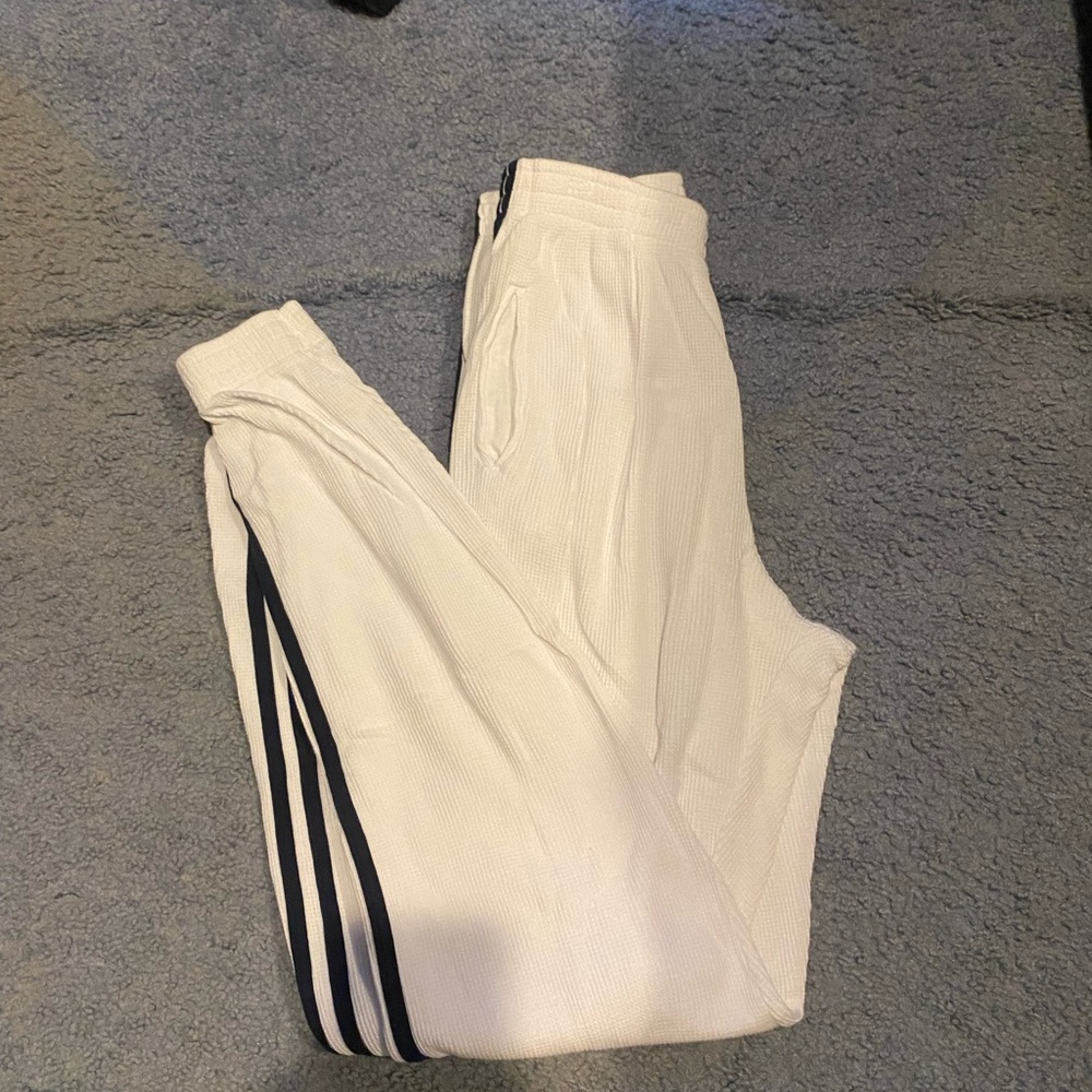 Brandy Melville lounge pants (white w blue stripe)